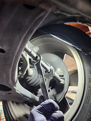 Seiko's Auto Service Inc.- Wheel Alignments in Monrovia, CA